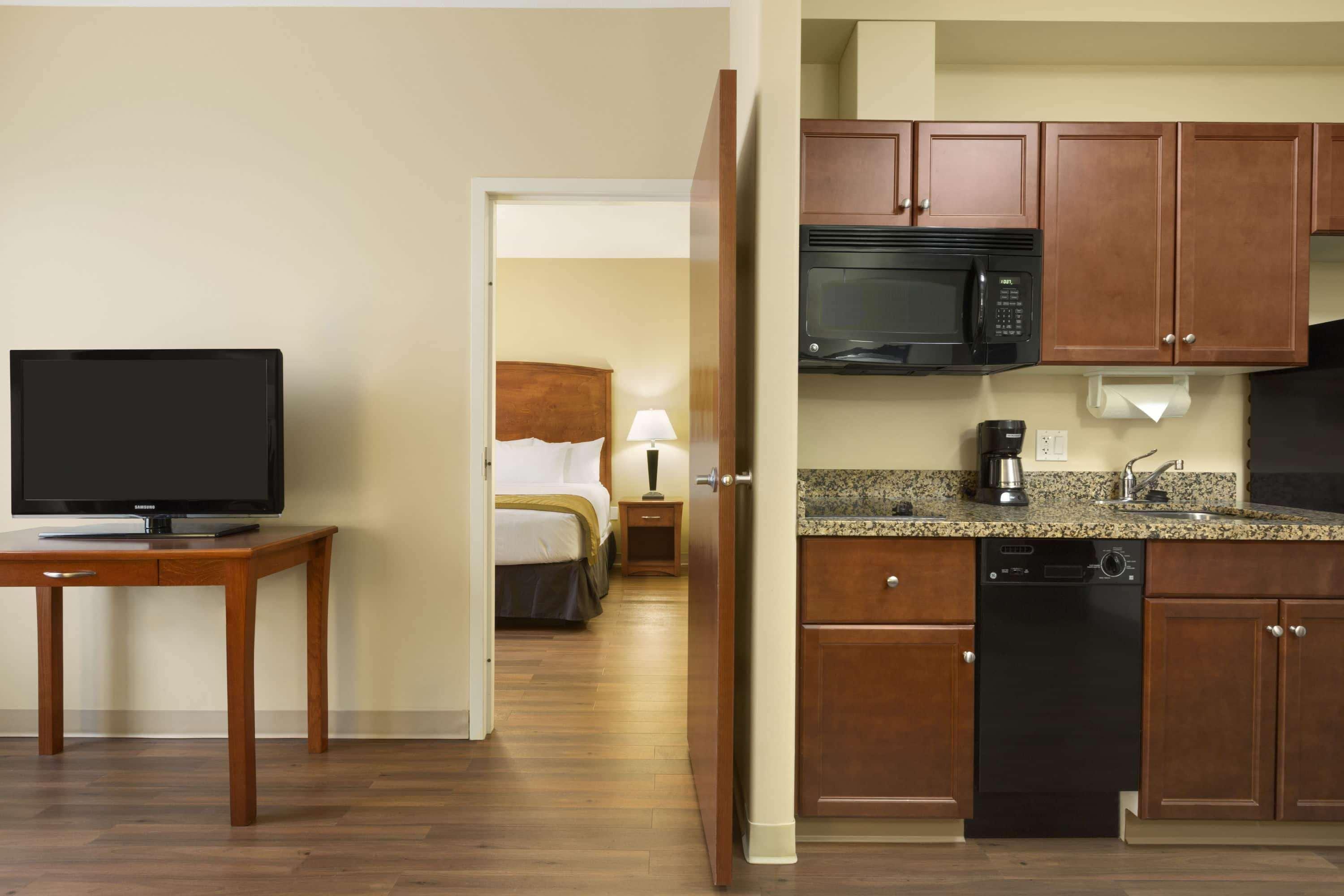 Days Inn & Suites By Wyndham Sherwood Park Edmonton Екстериор снимка
